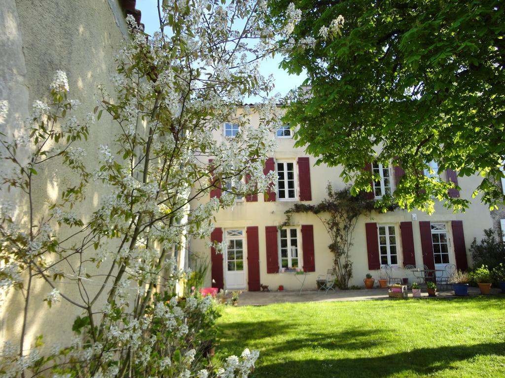 Le Logis De La Poupeliere Bed and Breakfast Vouhé Εξωτερικό φωτογραφία