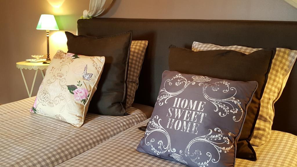 Le Logis De La Poupeliere Bed and Breakfast Vouhé Εξωτερικό φωτογραφία